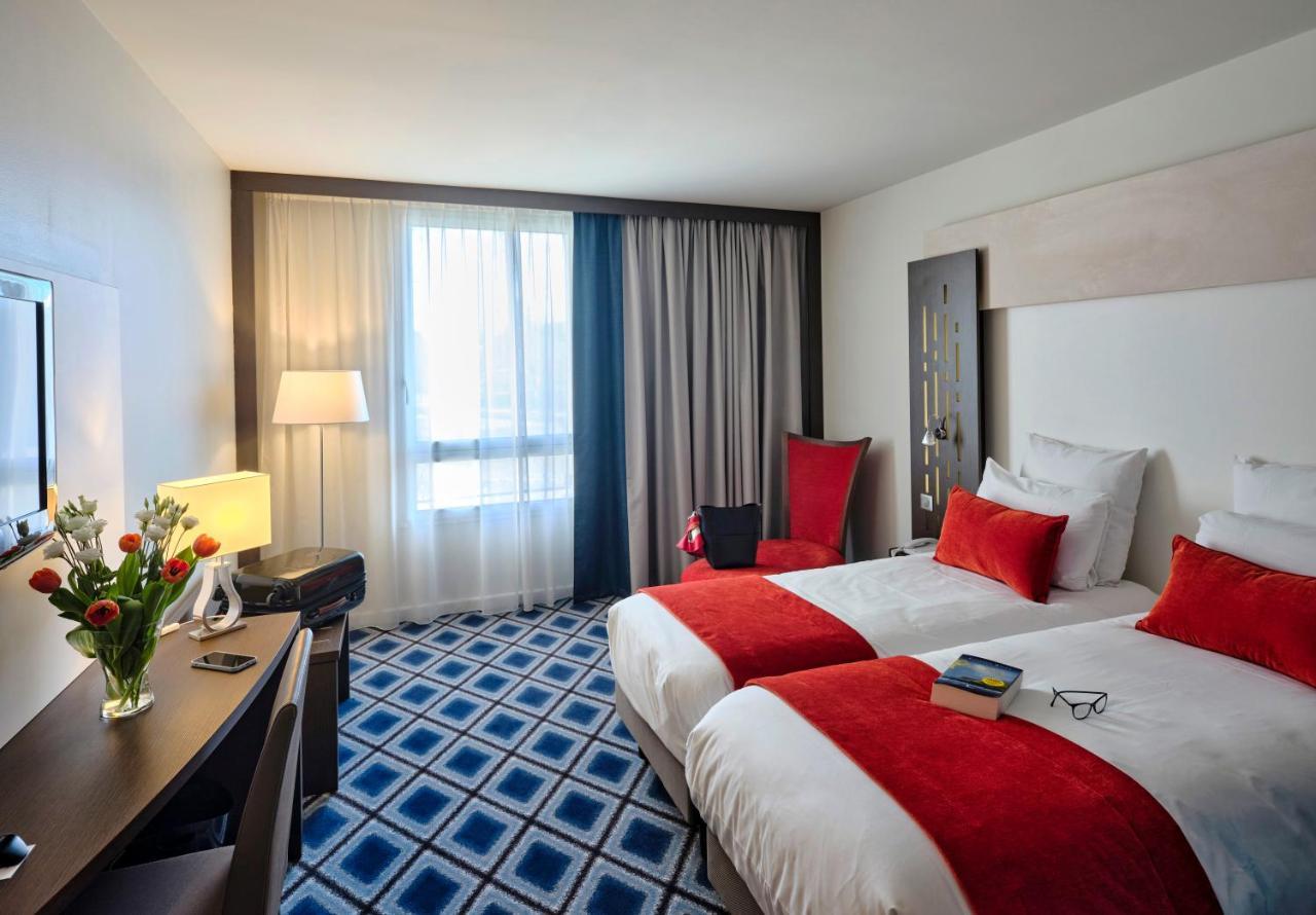 Mercure Chartres Cathedrale Exterior photo